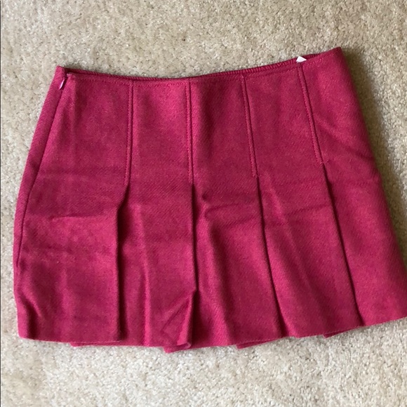 Sisley pink pleated skirt - Picture 1 of 3